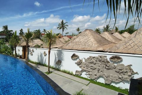 Villa Mahapala, Pool