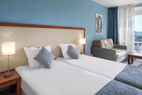 Sol Luna Bay Resort, Room