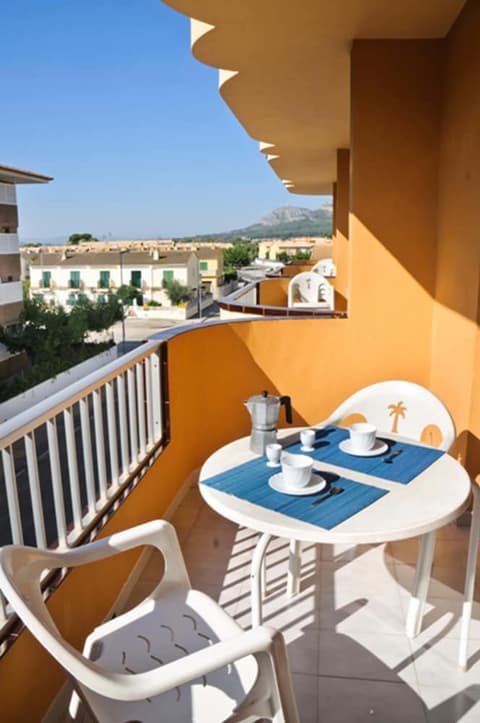 RVApartaments Els Salats, Terrace/patio