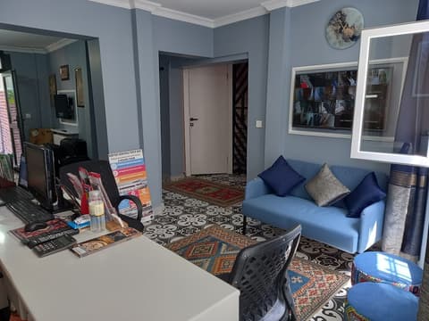 Emirhan Inn Apartment & Suites, Reception