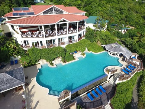 Calabash Cove Resort And Spa - Adults Only