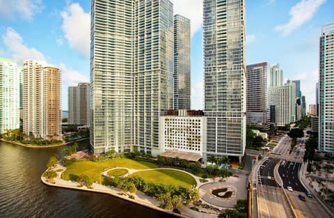 W Miami
