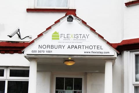 Flexistay Norbury Aparthotel, Front of property