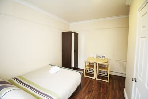 Flexistay Norbury Aparthotel, Room