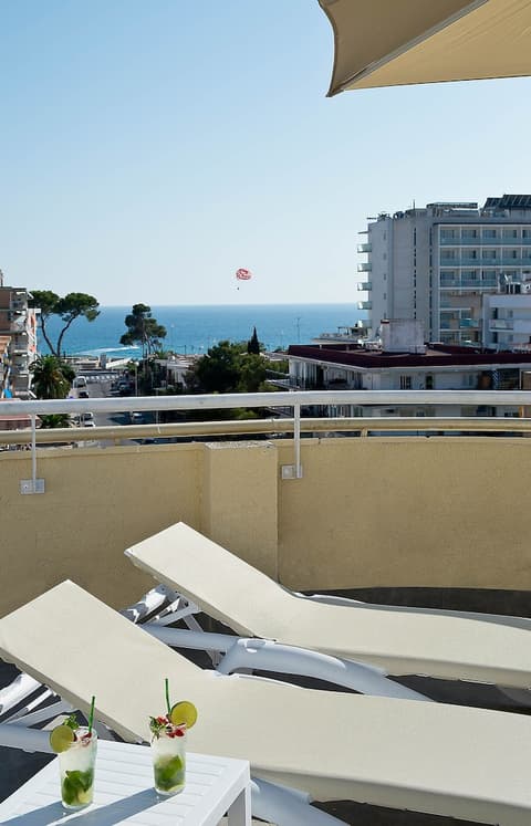 Hotel Salou Beach Rentalmar, Terrace/patio