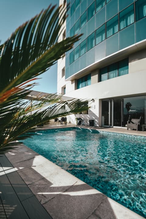 Diplomatic Hotel, Outdoor pool