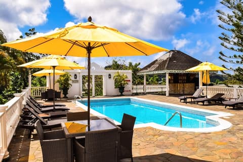 Grenadine House, Outdoor pool