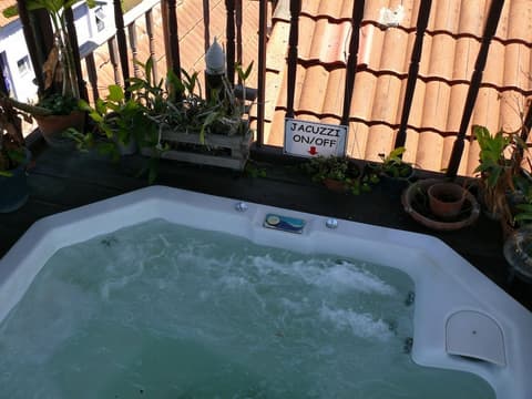 Aquarius Gay Guesthouse & Sauna