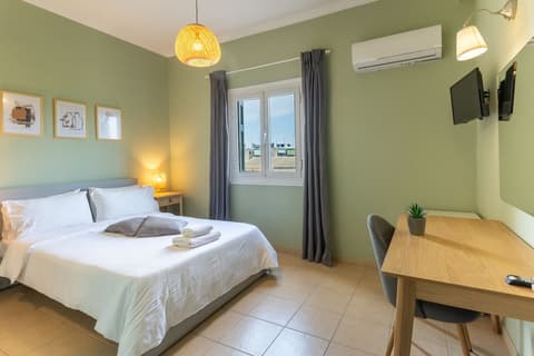 Hotel Bretagne, Room