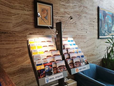 Hotel Socrates, Lobby