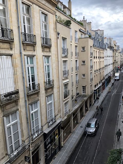 Hôtel des Deux-Iles - Notre-Dame, View from room