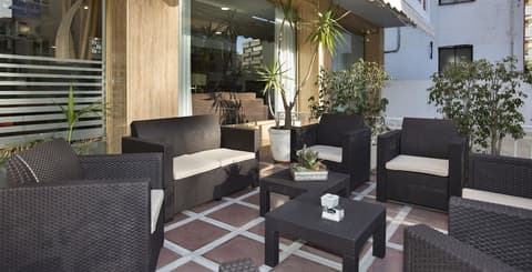 Hotel Baviera, Property entrance