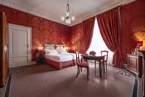 Hotel Locarno