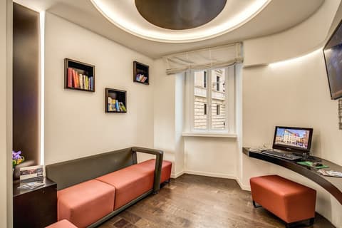 Hotel Abruzzi, Lobby