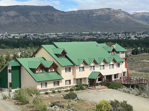 Hostería Meulen, Front of property