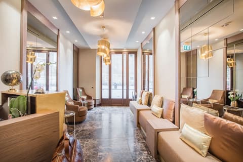 Solo Experience Hotel