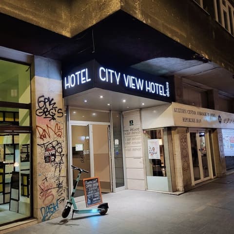 Hecco Deluxe Hotel, Front of property