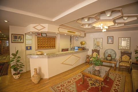 Akuzun Hotel, Reception