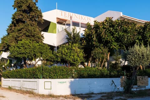 Terinikos Sunny Garden Hotel & Junior Suites