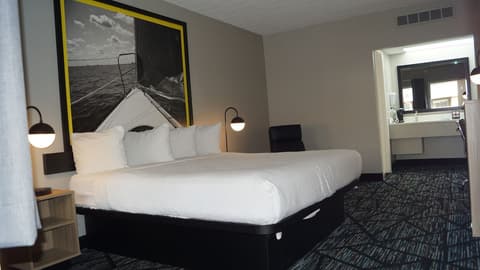 Super 8 by Wyndham Traverse City, Room