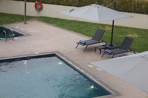 Holiday Inn Express Guadalajara Expo by IHG, Pool