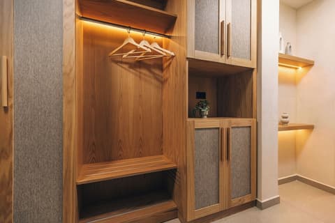 Alexandra Beach Resort & Spa