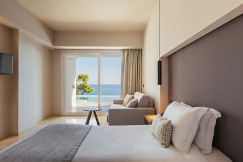 Alexandra Beach Resort & Spa