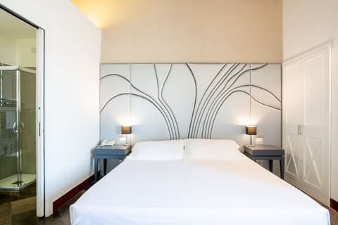 De Stefano Palace, Room