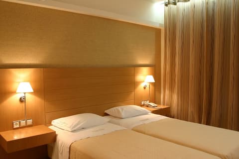 Deves Hotel, Room