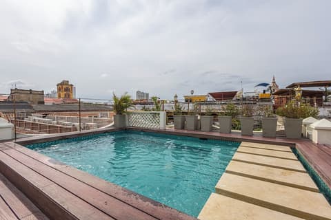 Ananda Hotel Boutique, Pool