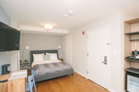Hotel 32 32, Room