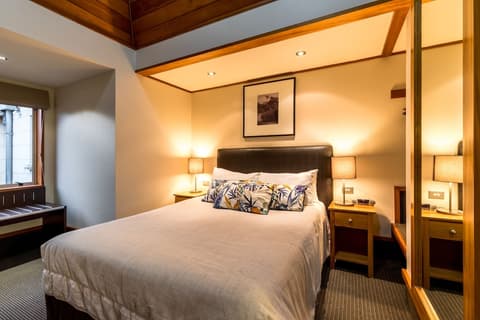 Distinction Te Anau Hotel And Villas