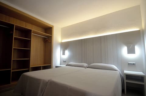 Ibiza JET Apartamentos - Adults Only, Room