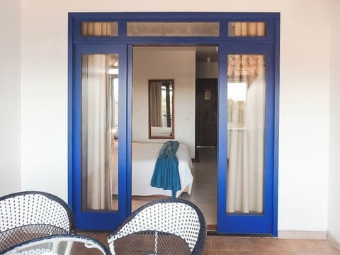 Colonna Galapagos Garden