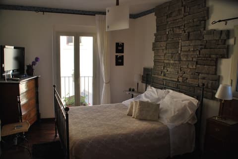 Casa Patronale Tipica Siciliana Home B&B TreMetriSoprailCielo camere con vista, colazione terrazzo panoramico