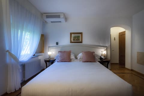 Villa Scacciapensieri Boutique Hotel