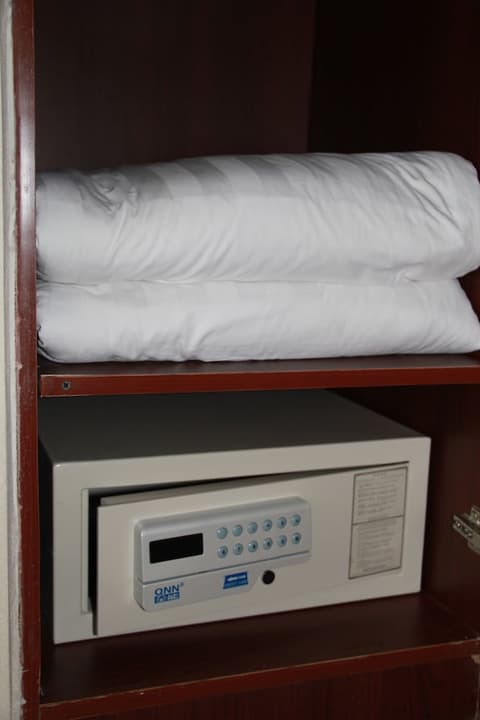 King Parkview Hotel, Room