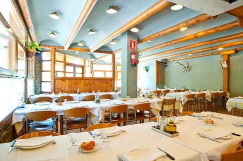 Hotel Restaurante Les Brases, Restaurant