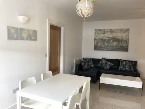 Eyre Square Townhouse