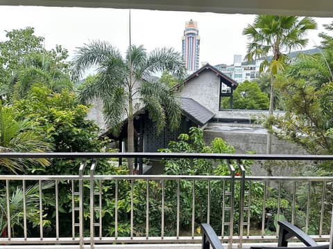 R Mar Resort and Spa