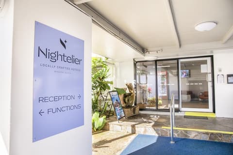 Nightelier Mission Beach, Reception
