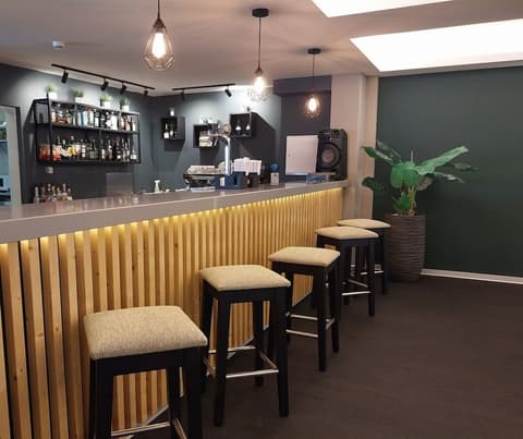 Hotel Navegadores, Bar (on property)