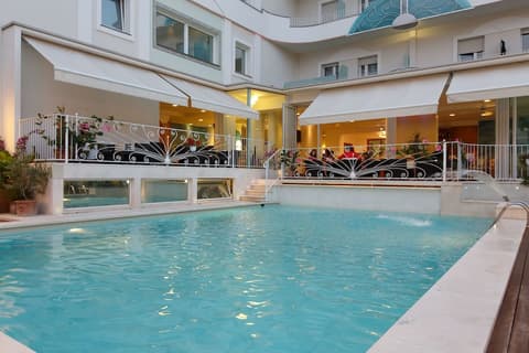 Luxor Beach Boutique Hotel Cattolica, Pool