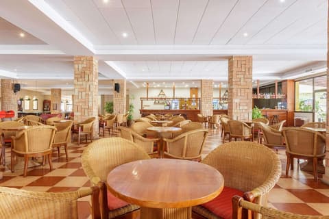 Best Alcazar (Hotel & Apartments)