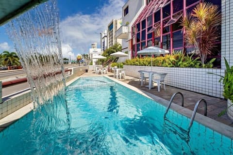 Happy Ponta Negra Express, Exterior