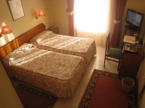 El Carmen, Room
