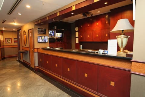 Hotel 81 Geylang, Reception