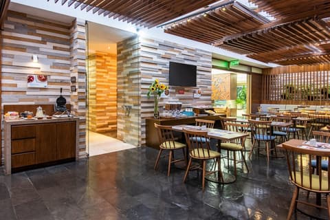 Holiday Inn Express Bogotá - Parque La 93 by IHG