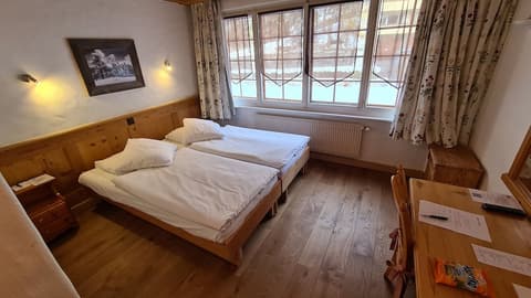 Hôtel de l'Etrier, Room