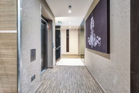 Maitrise Hotel Maida Vale, Reception